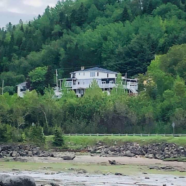 Suite 2 Fleche Du Fjord Vue Saguenay Mont Valin Saint-Fulgence 外观 照片